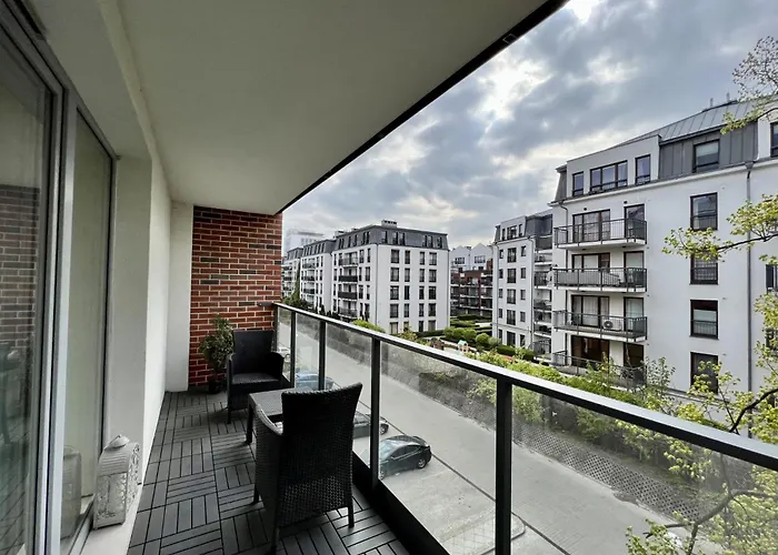 Premium Oldtown Yacht Marina